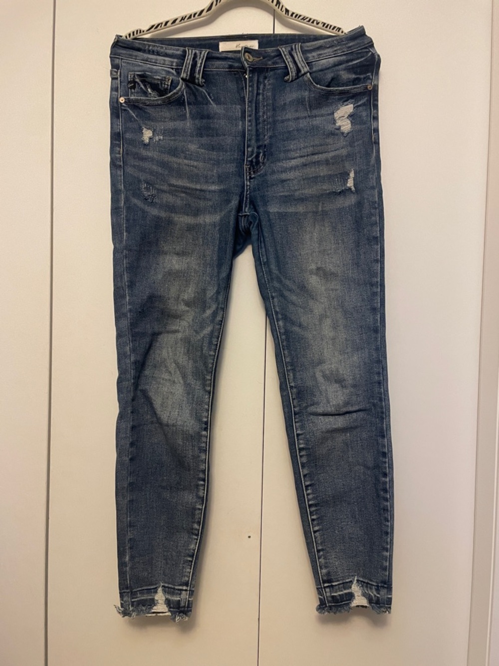 KanCan Women's Skinny Distressed Jeans - Blue Wash
